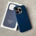 Case iPhone Velour MagSafe - Couro Sintético